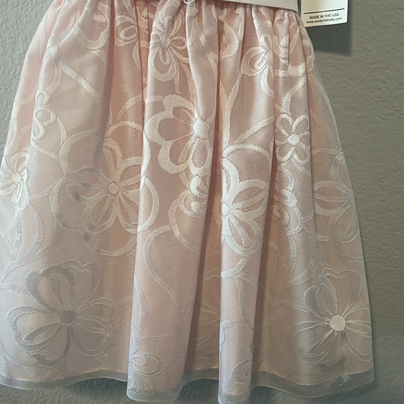 Susanne Lively - Picture 4 of 5